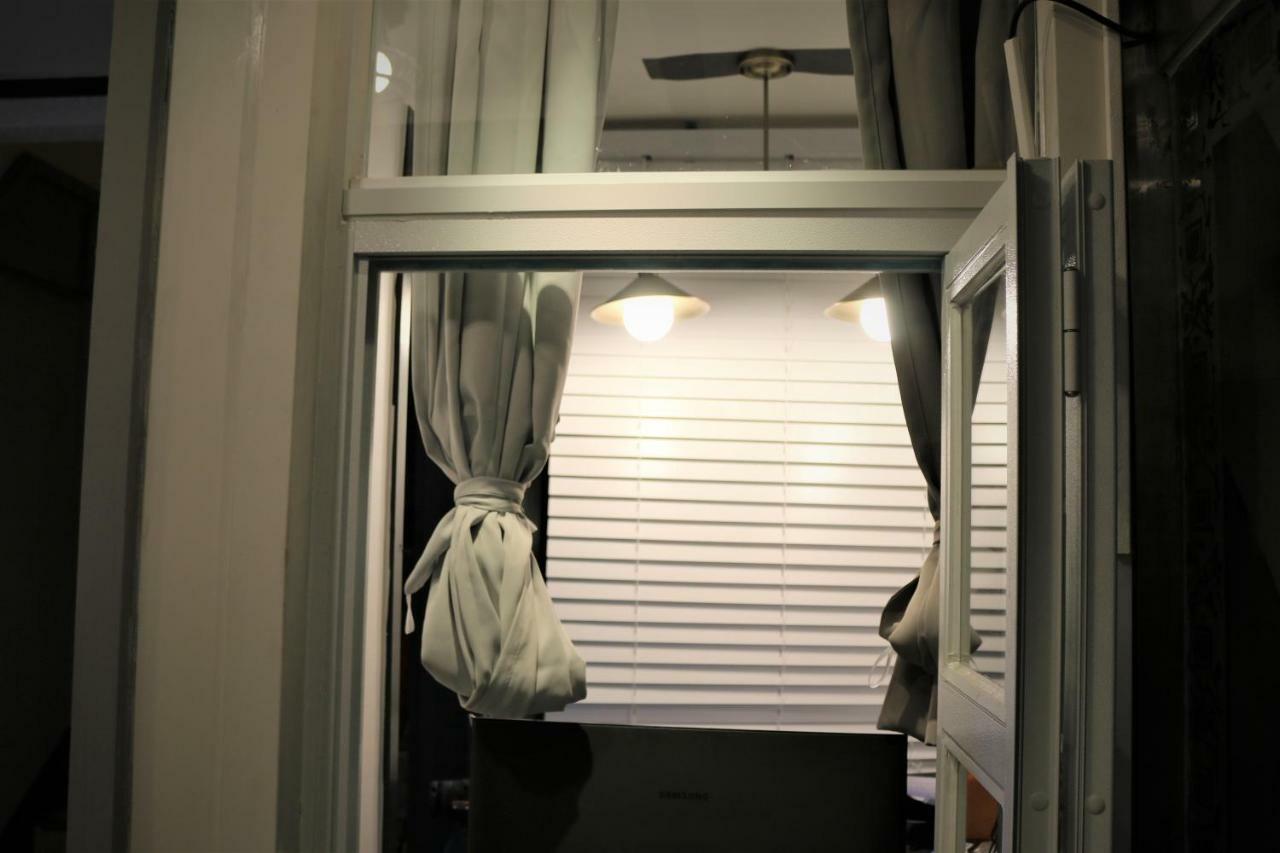 Must Stay Hotel Сеул Экстерьер фото